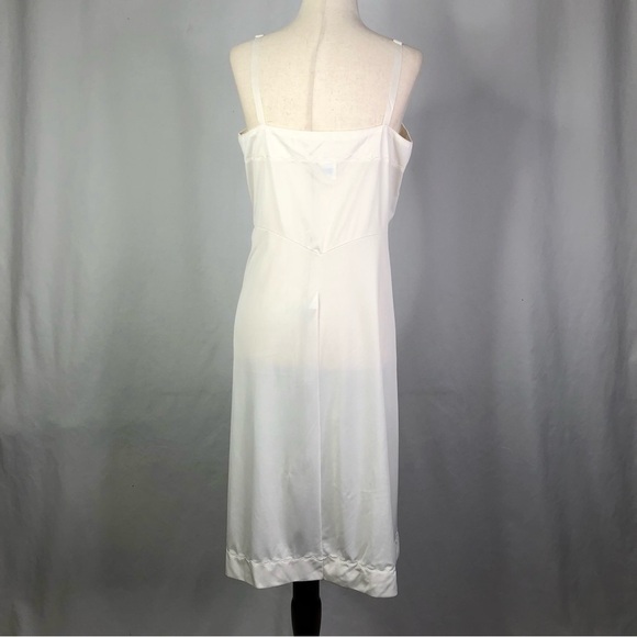 VINTAGE Aristocraft slip ivory scallop embroidery 38 tall bridal sissy grunge - Picture 4 of 8